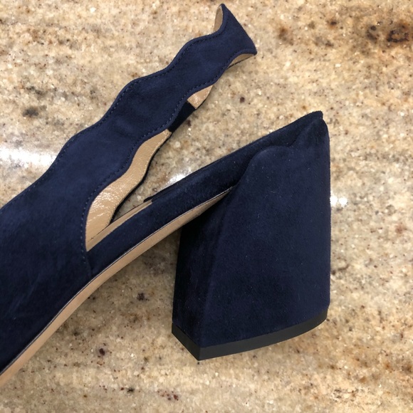 CHLOE Laurena Scallop Slingback Pump - Picture 13 of 16
